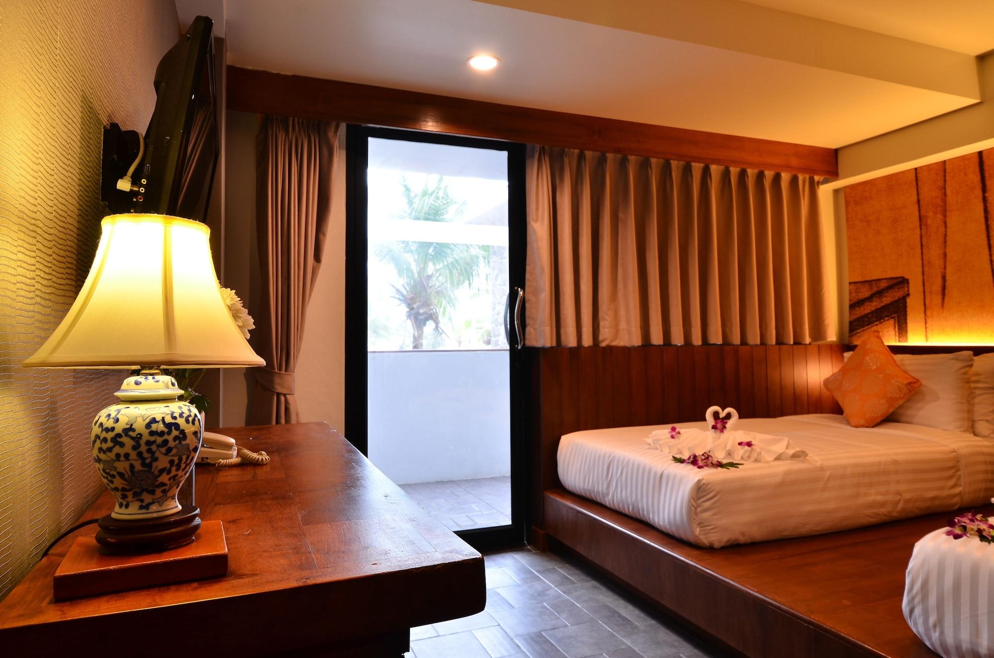 Lap Roi Karon Beachfront By Shanaya מראה חיצוני תמונה
