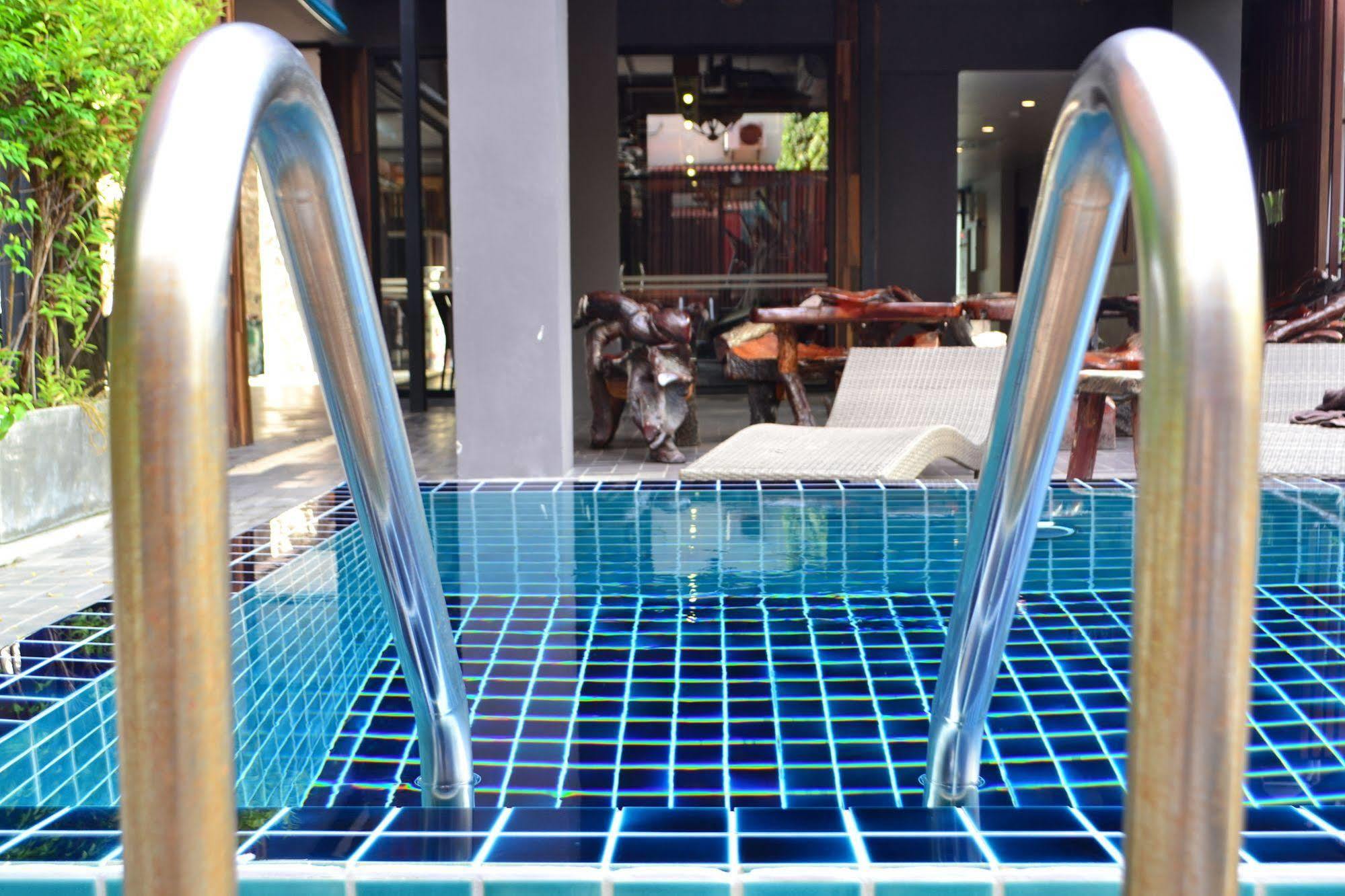 Lap Roi Karon Beachfront By Shanaya מראה חיצוני תמונה