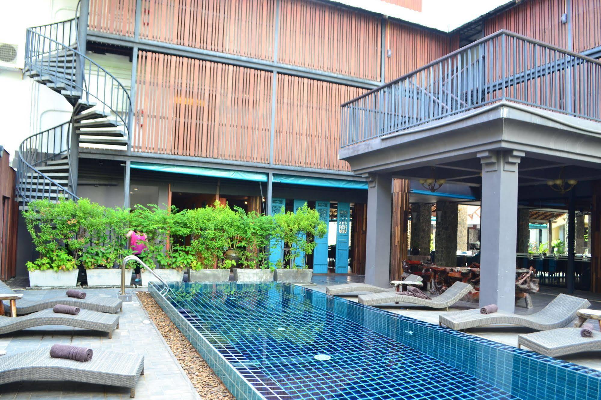 Lap Roi Karon Beachfront By Shanaya מראה חיצוני תמונה